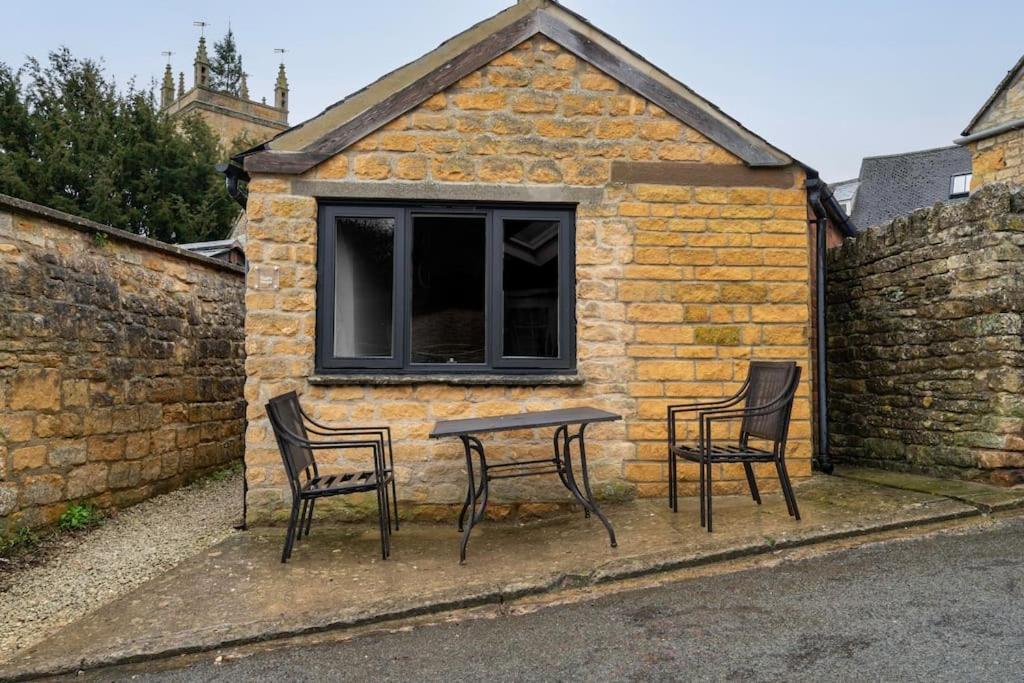 Chic Cotswold Tiny Home - Oddity House Blockley Extérieur photo